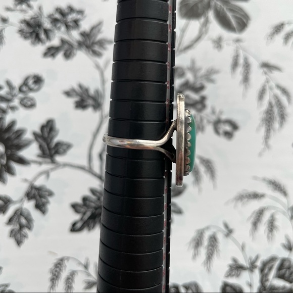 Vintage Sterling Silver Ring - Picture 7 of 10